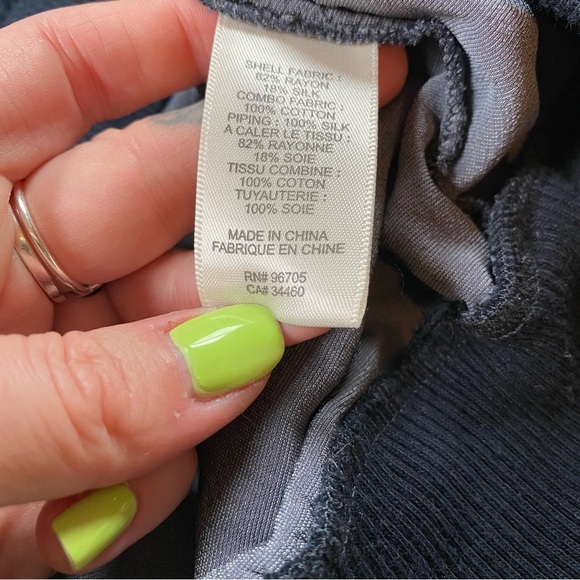 Rebecca Taylor Blue Velvet W/ Silk Piping Crewneck 5” Zip Back Top/Sweatshirt - Picture 3 of 7